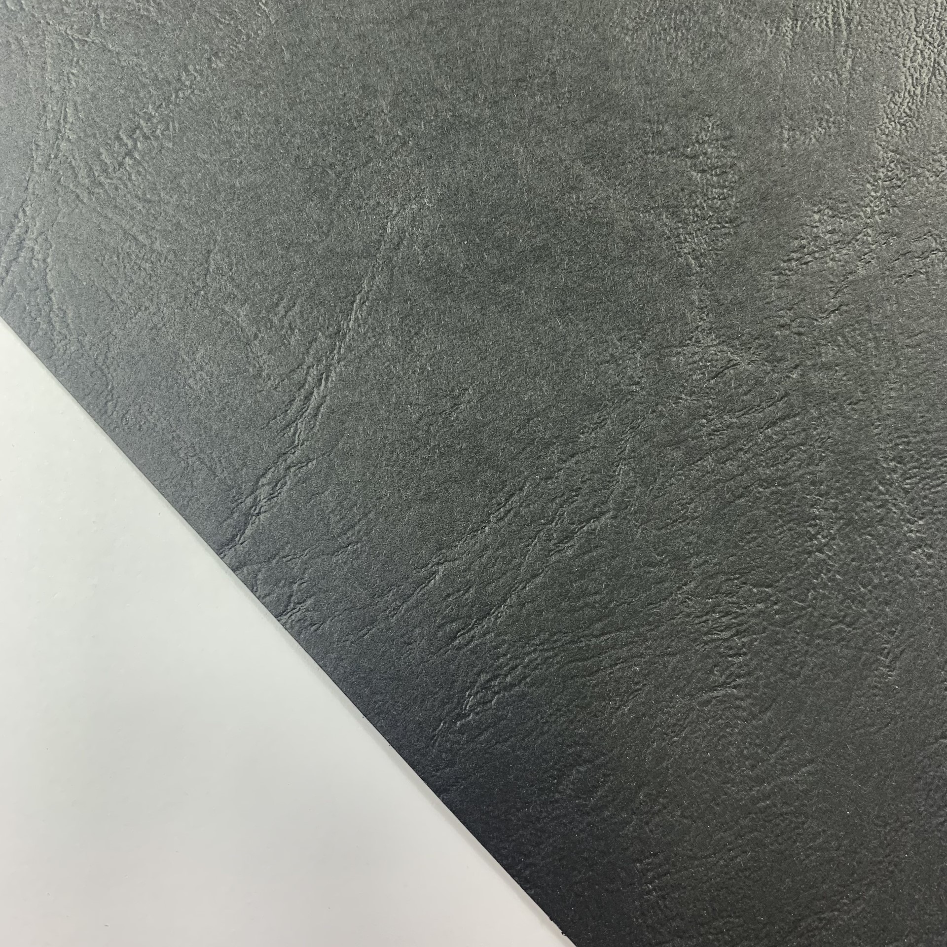 Leather Embossed Black 270gsm